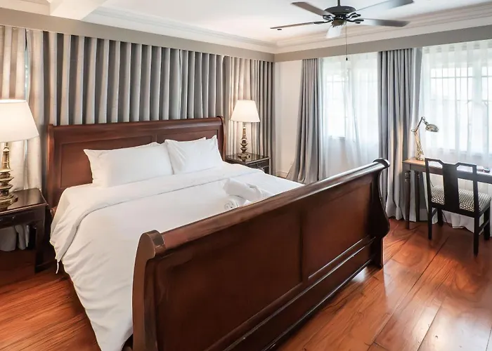 Miranamin Nest Liryo And Lantana - Luxury In Unique Historic - Indoor Plunge Pool, Self-service Breakfast, Garden View, Rooftop, Private Kitchen