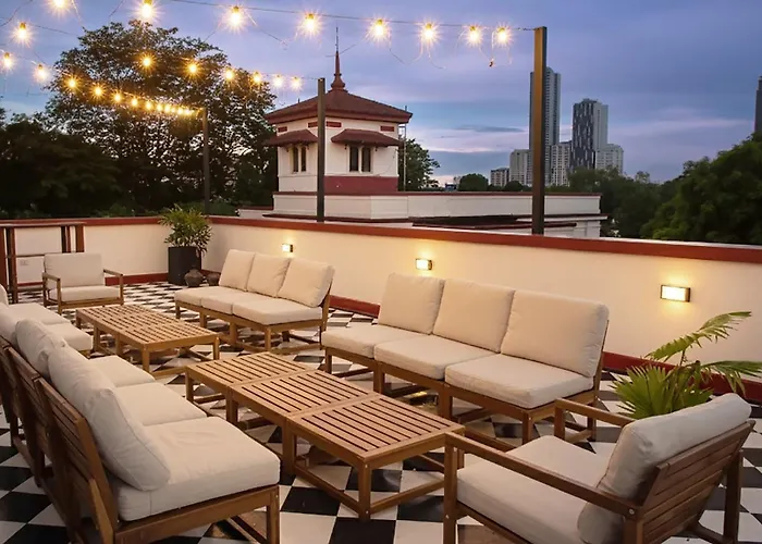 Miranamin Nest Liryo And Lantana - Luxury In Unique Historic - Indoor Plunge Pool, Self-service Breakfast, Garden View, Rooftop, Private Kitchen * Manila