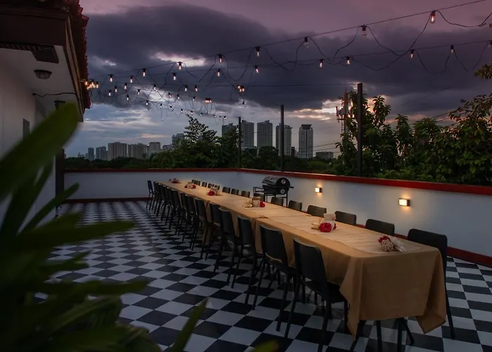 Apartment Miranamin Nest Liryo And Lantana - Luxury In Unique Historic - Indoor Plunge Pool, Self-service Breakfast, Garden View, Rooftop, Private Kitchen Manila